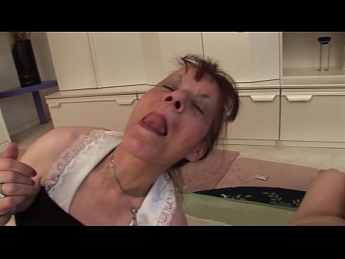 ❤️ Две баби и един дядо правят тройка ☑ Ебане видео в bg.pornofilmtv.ru
